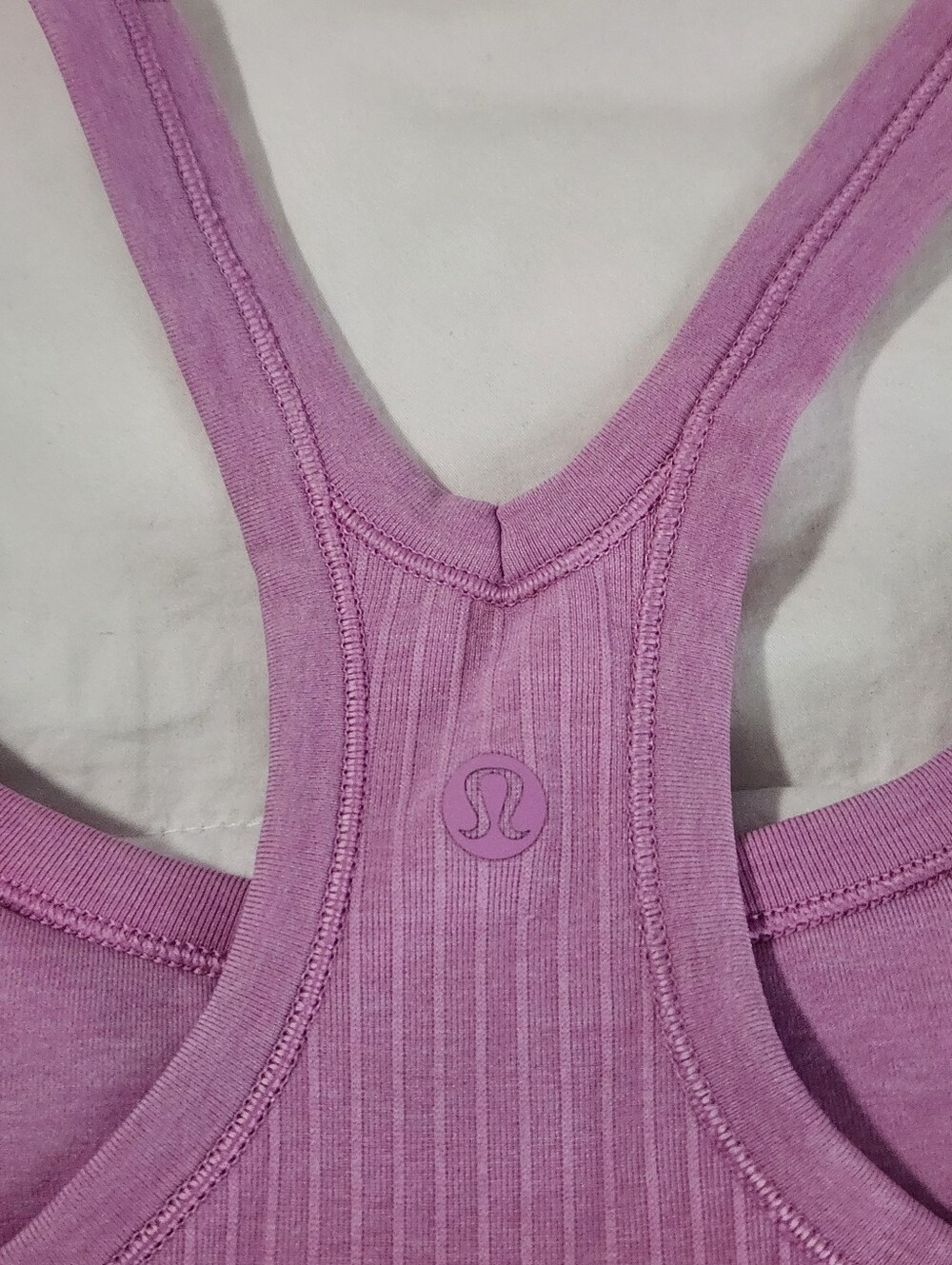 Lululemon Ebb to Street Tank Top *Light Support, B/C Cup pink Sz 8